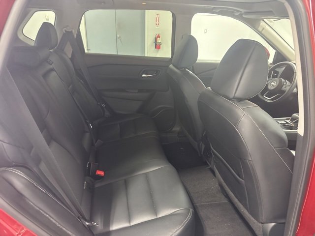Used 2023 Nissan Rogue SL image 17