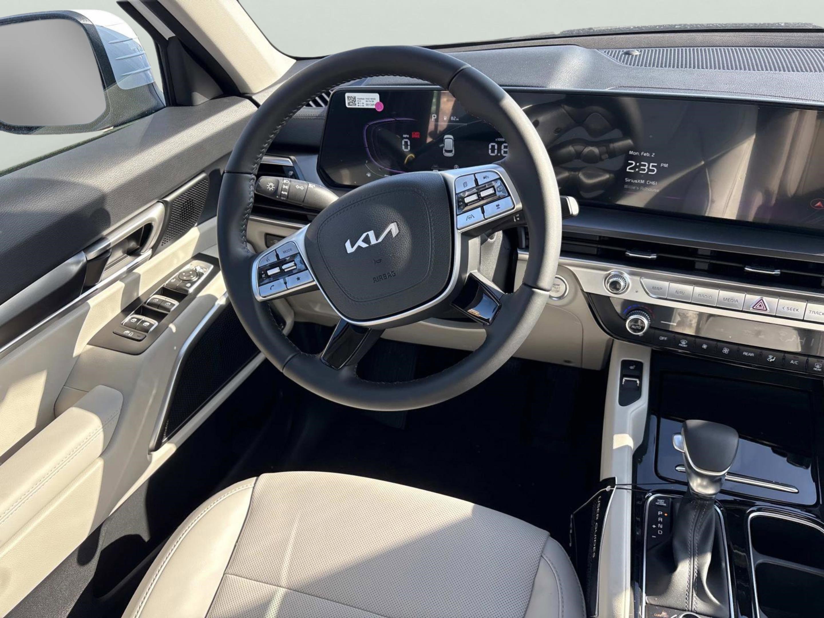 New 2025 Kia Telluride S image 10