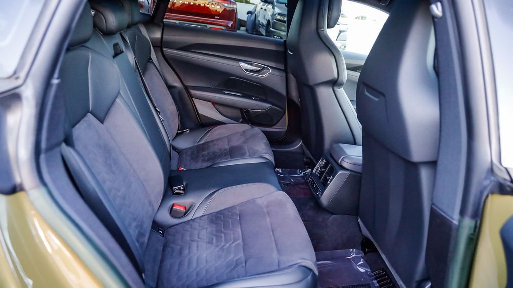 Used 2023 Audi e-tron GT Premium Plus w/ Performance Package AWD/4WD image 20