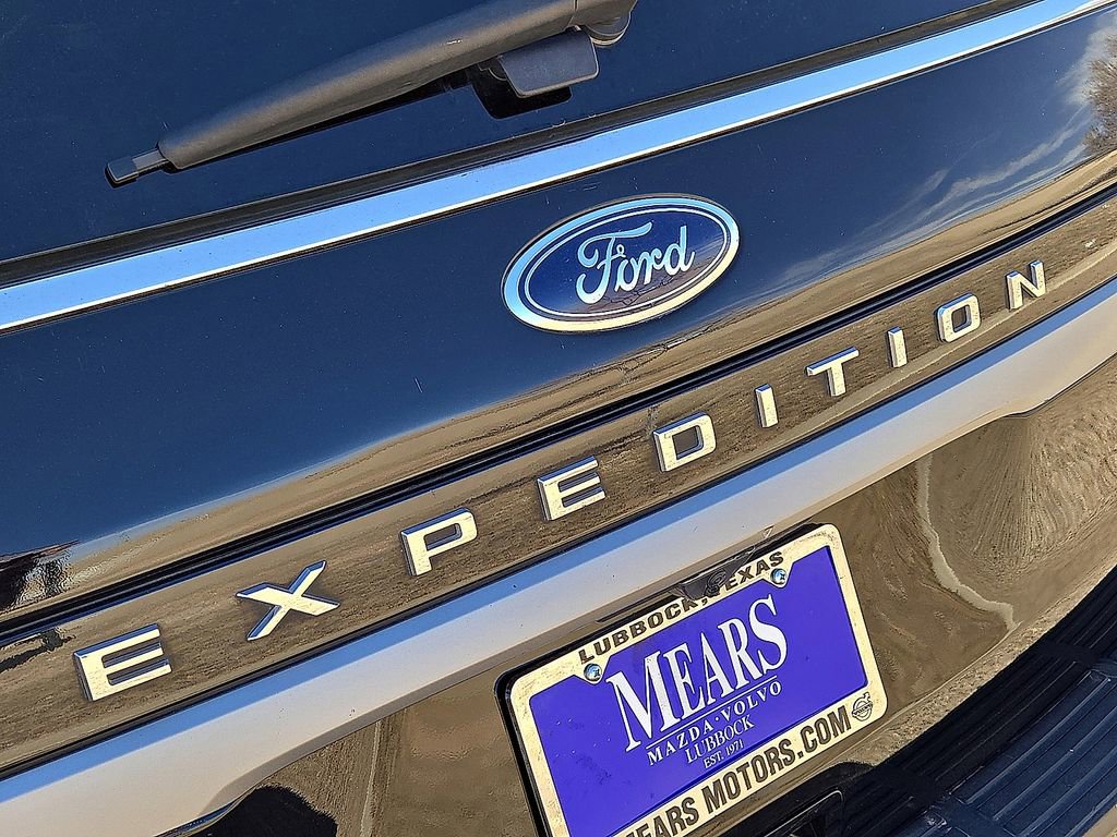 Used 2022 Ford Expedition Max XLT image 11