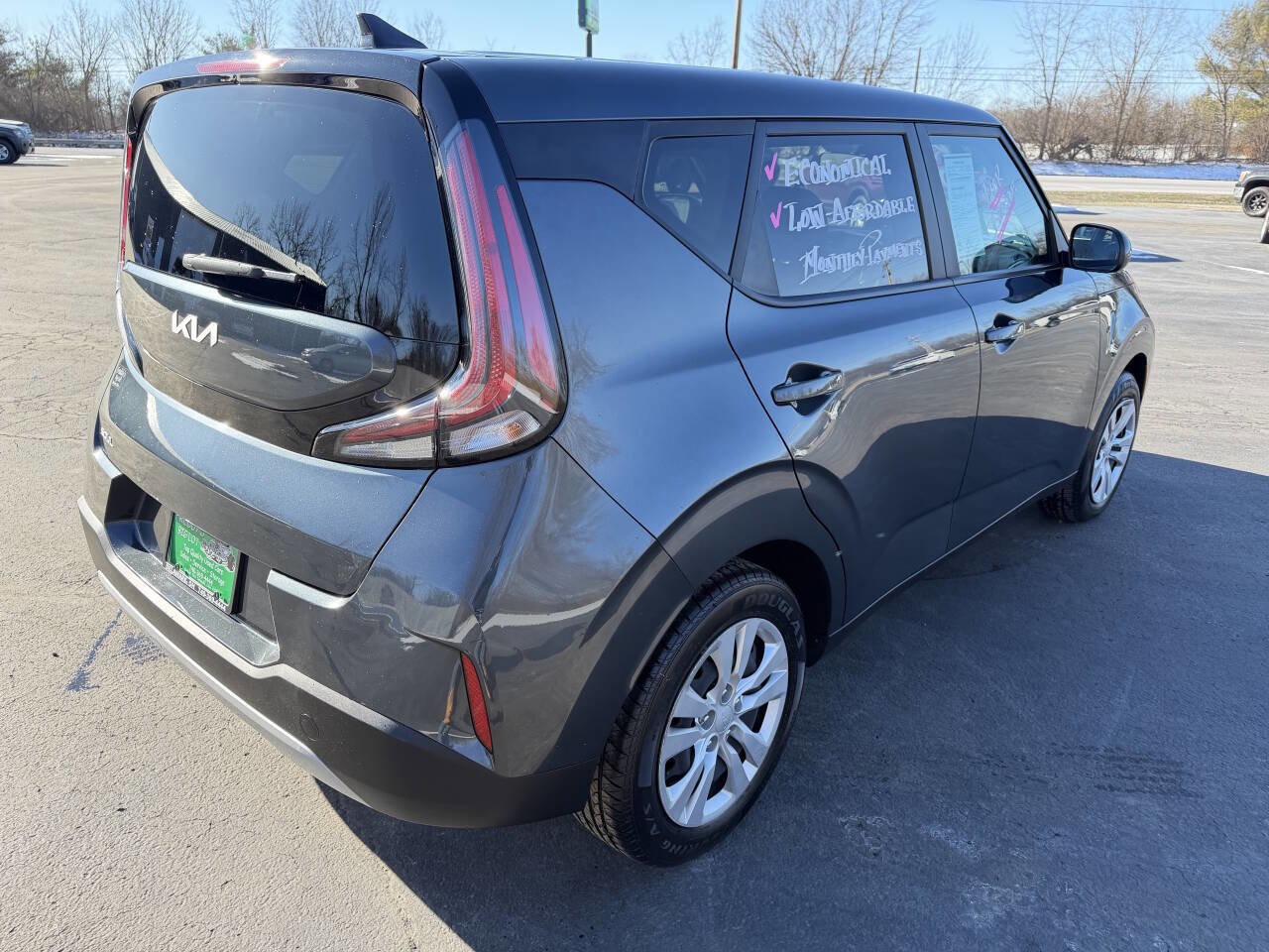 Used 2023 Kia Soul LX image 5