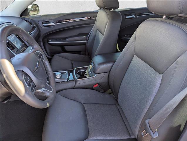 Used 2023 Chrysler 300 Touring w/ Sport Appearance Package image 20