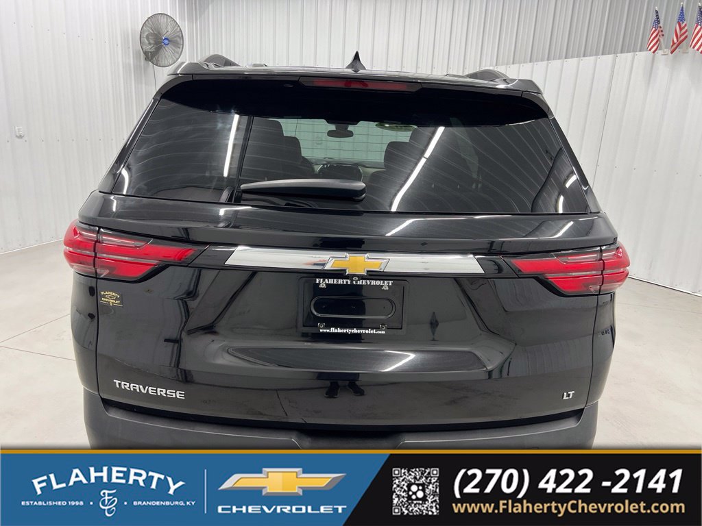 Used 2022 Chevrolet Traverse LT FWD image 4