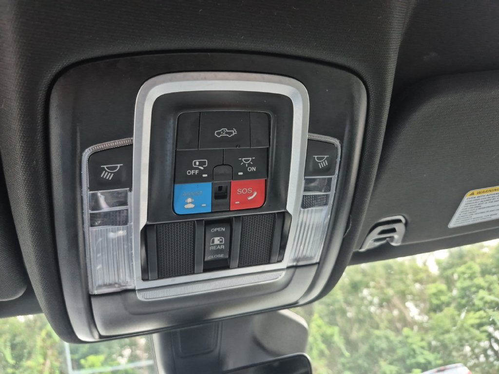Used 2025 RAM 1500 Big Horn AWD/4WD image 18