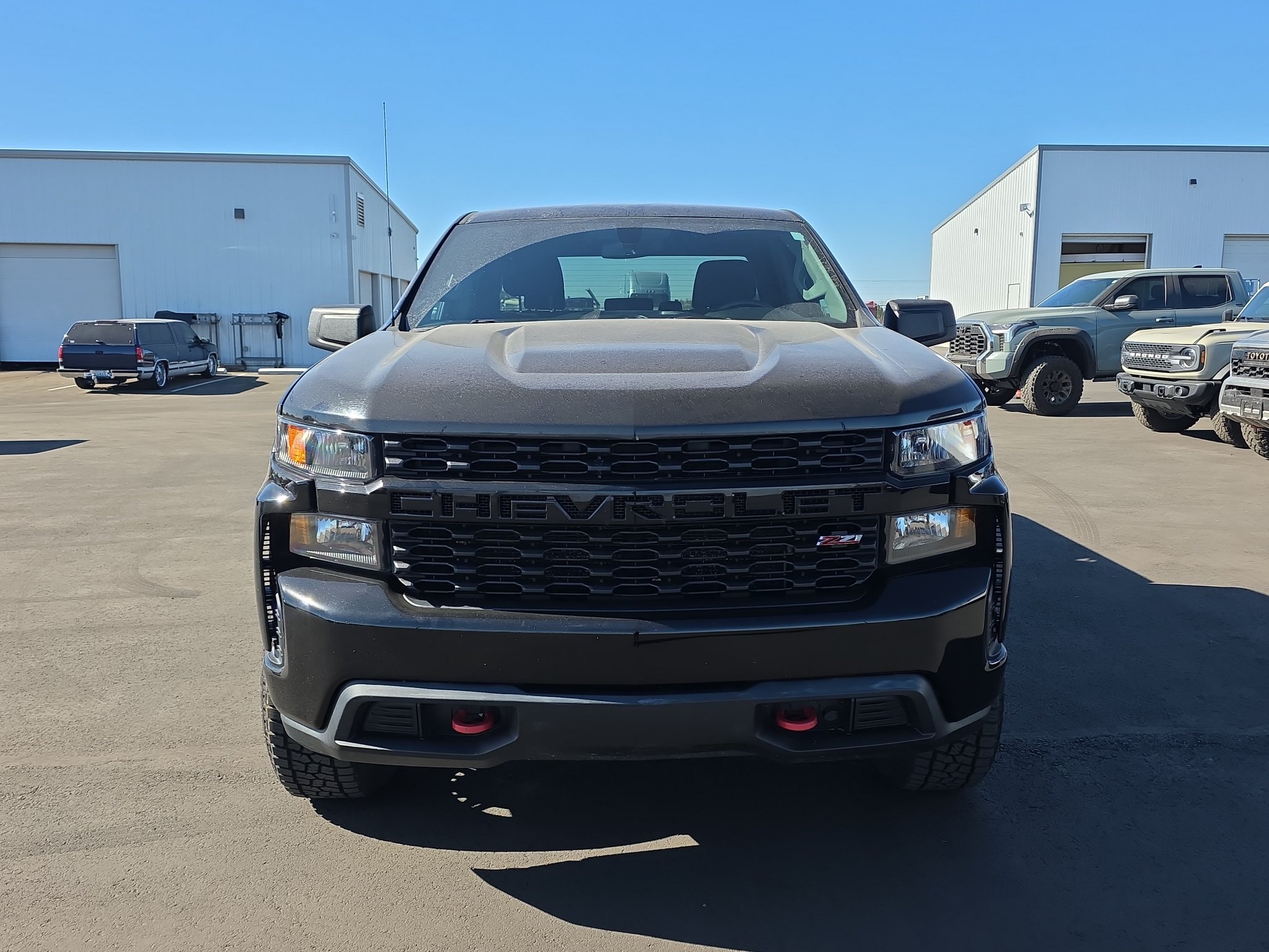 Used 2019 Chevrolet Silverado 1500 Custom Trail Boss w/ Custom Convenience Package AWD/4WD image 2