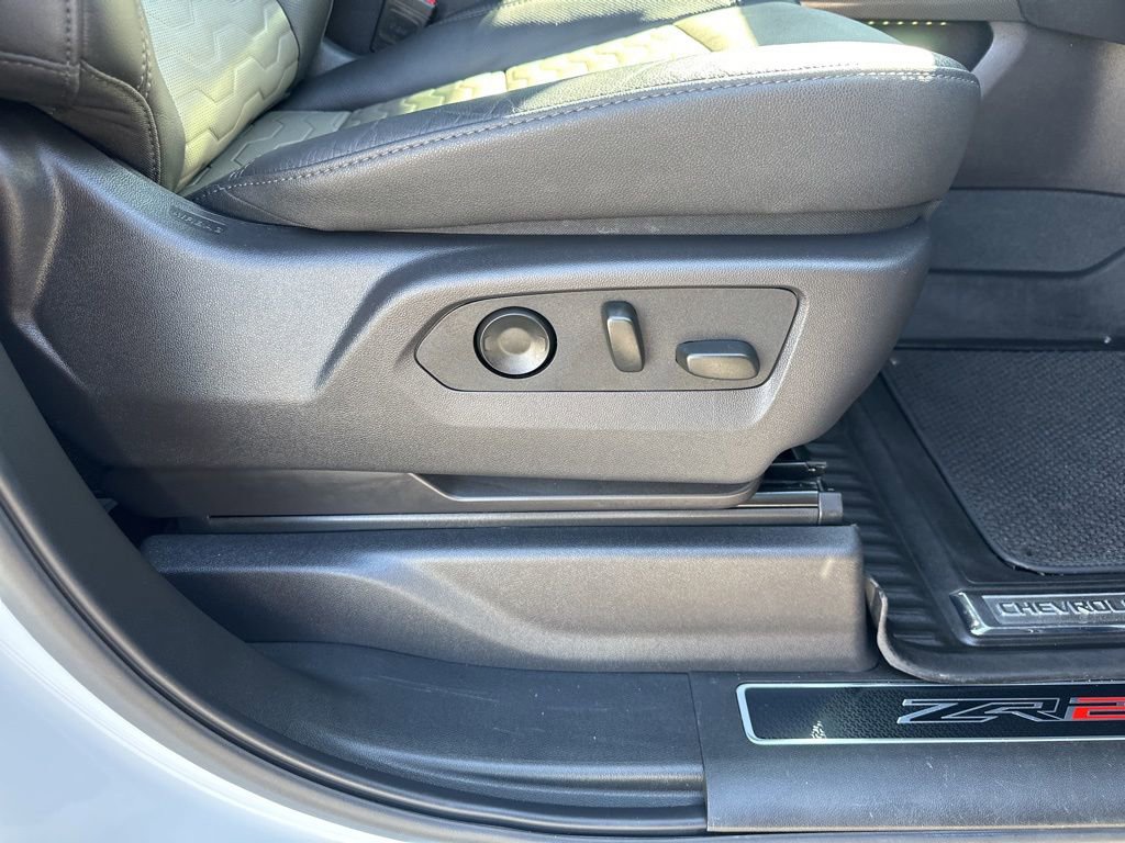 Used 2024 Chevrolet Silverado 1500 ZR2 w/ Technology Package image 26