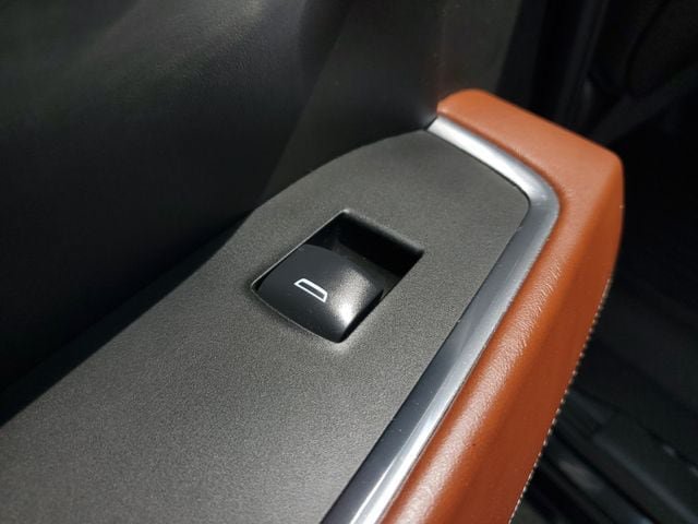 Used 2024 GMC Sierra 1500 Denali Ultimate AWD/4WD image 17