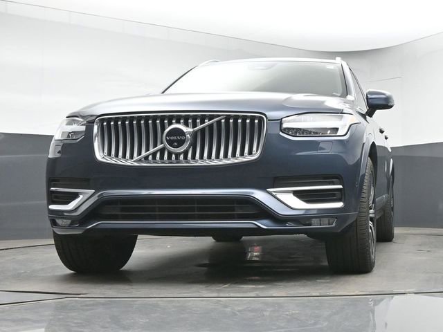Used 2023 Volvo XC90 B5 Plus w/ Protection Package Premier AWD/4WD image 12