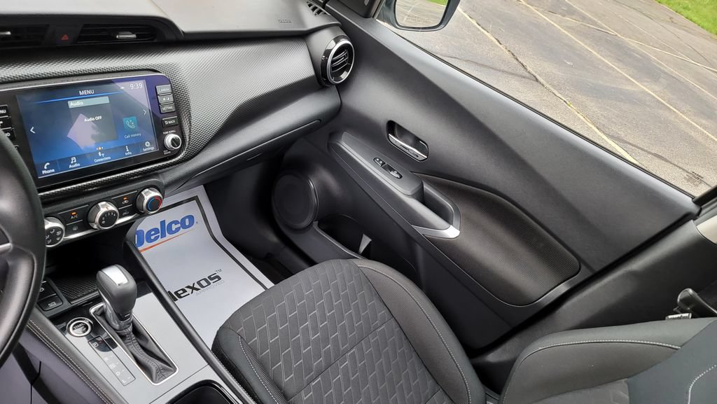 Used 2024 Nissan Kicks SV FWD image 23