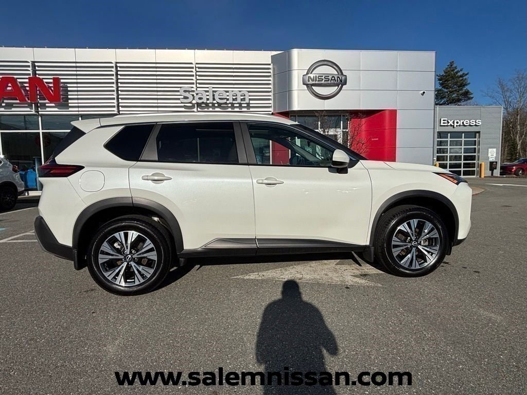 Certified 2023 Nissan Rogue SV w/ SV Premium B Package AWD/4WD image 19