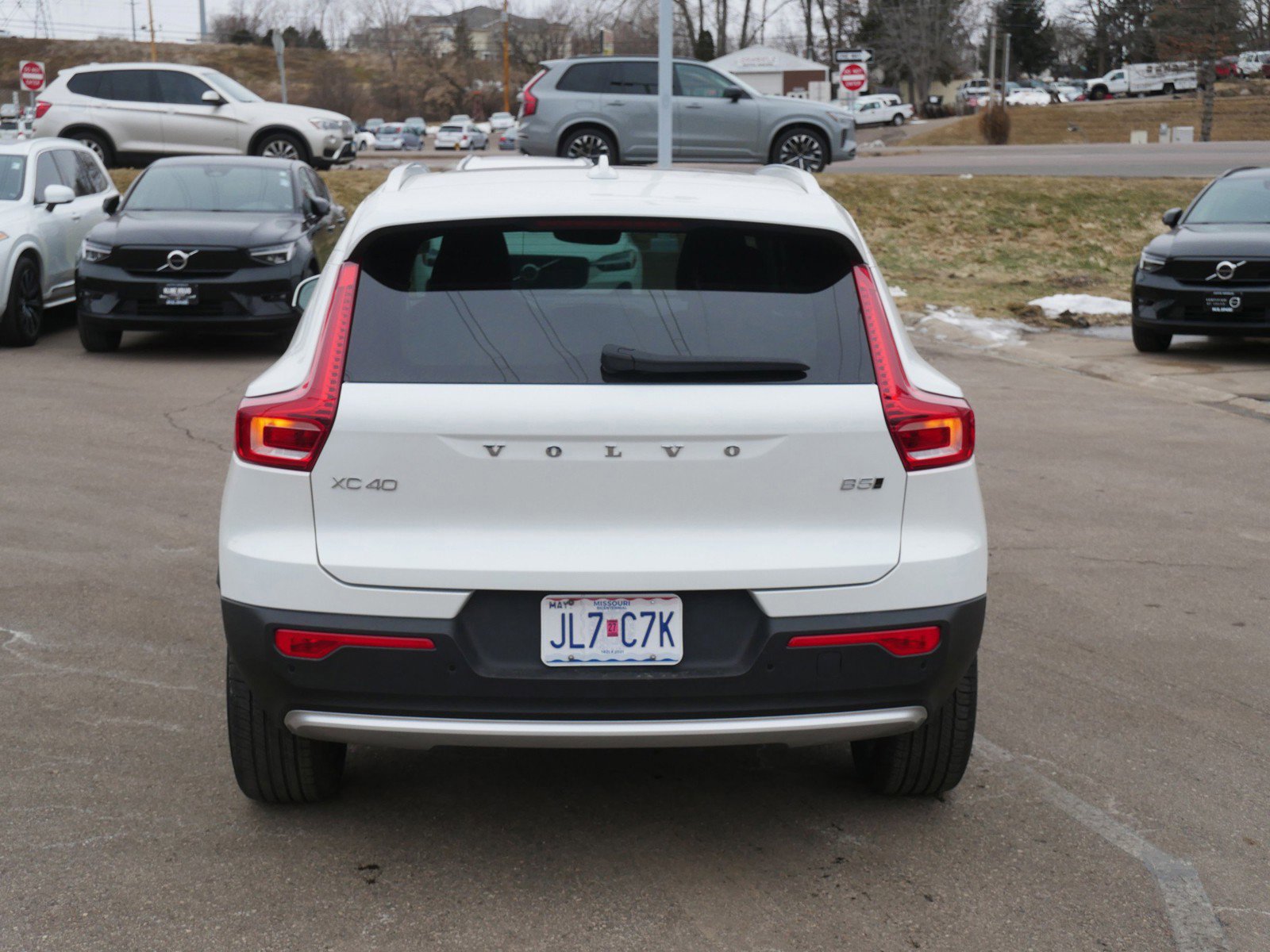 Certified 2025 Volvo XC40 B5 Plus image 6