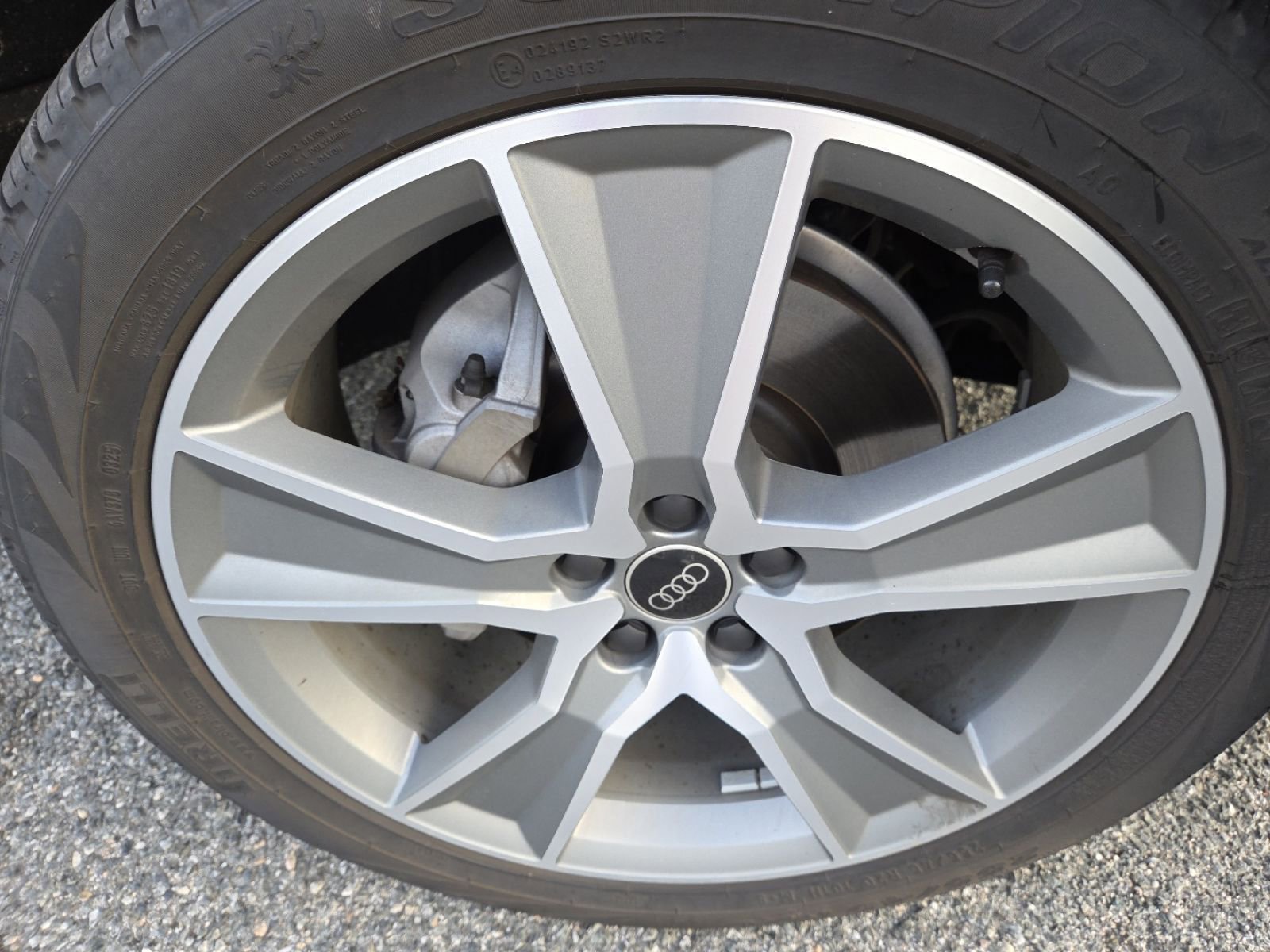 Used 2025 Audi Q5 2.0T Premium image 12