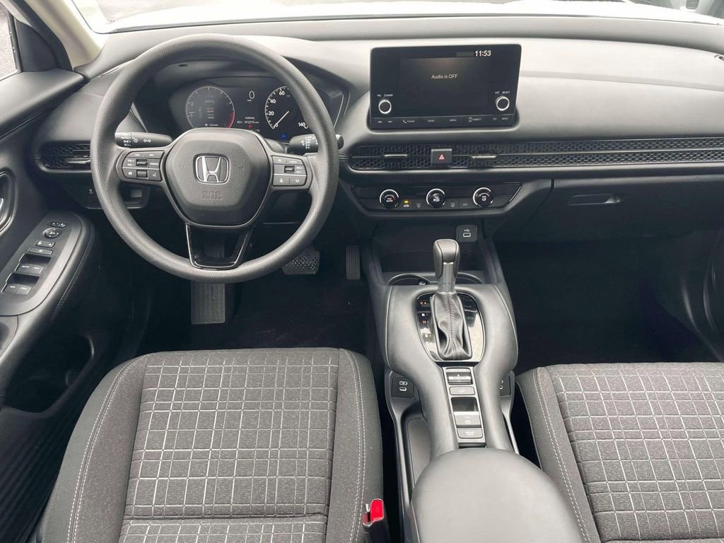 Certified 2025 Honda HR-V LX image 11