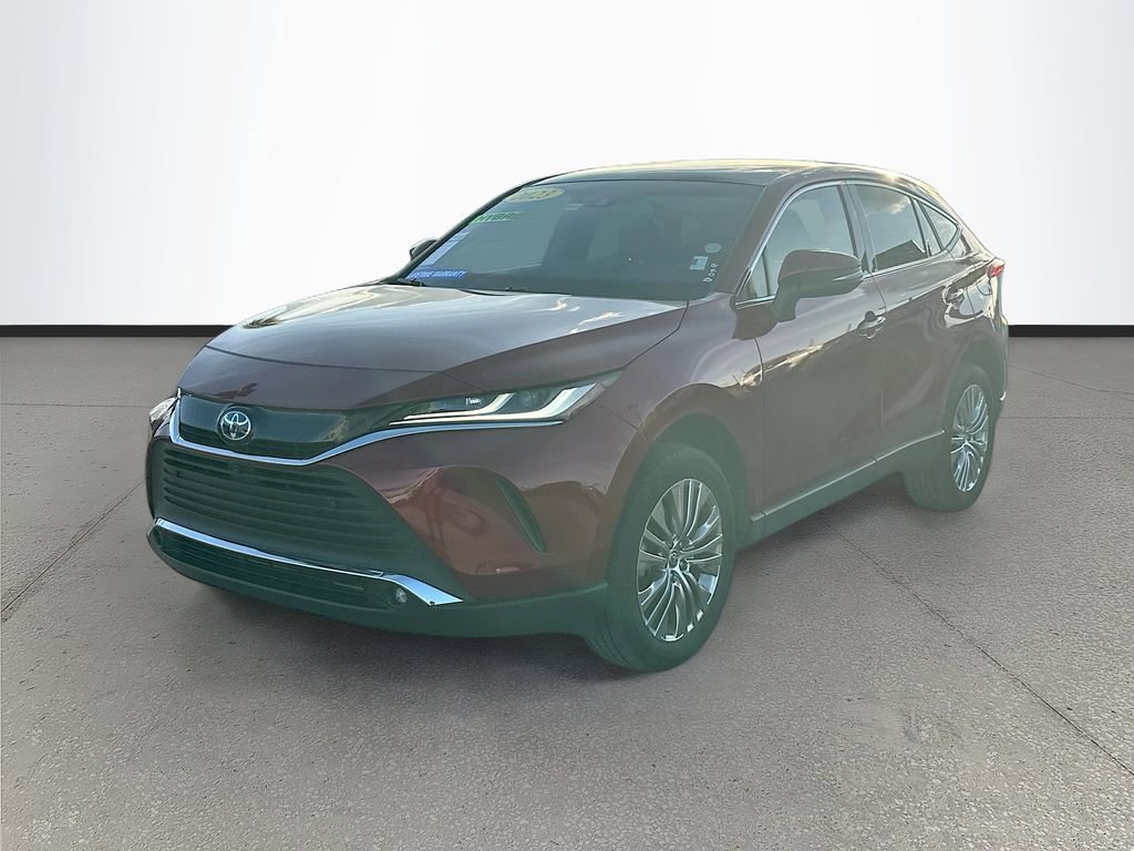 Used 2023 Toyota Venza Limited image 3