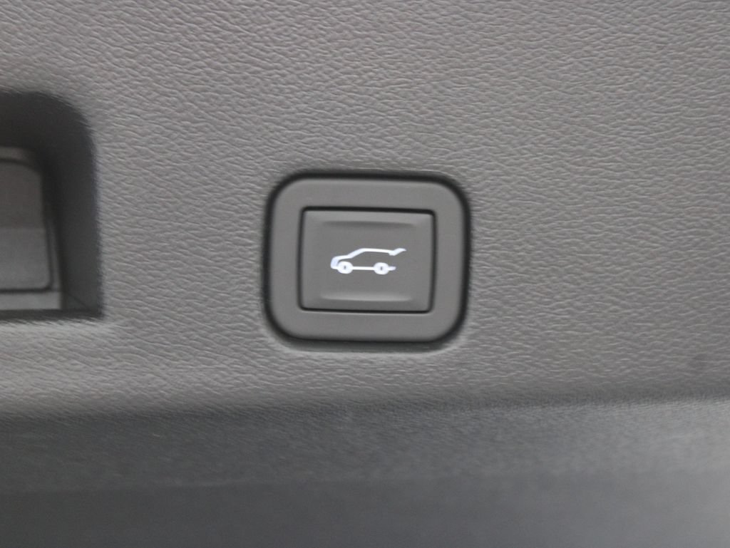 Used 2026 Chevrolet Traverse RS AWD/4WD image 52