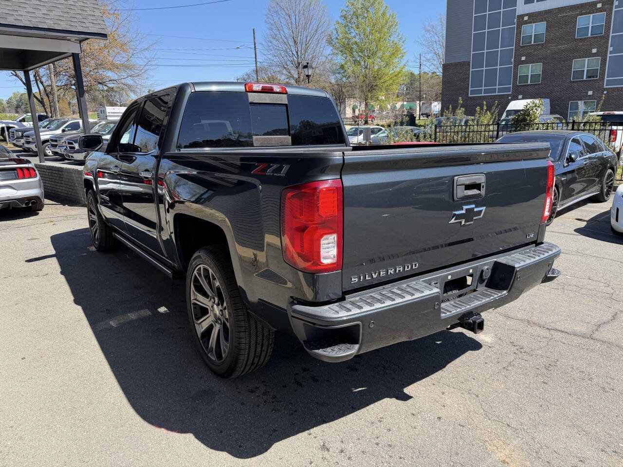 Used 2018 Chevrolet Silverado 1500 LTZ Z71 w/ LTZ Plus Package image 5