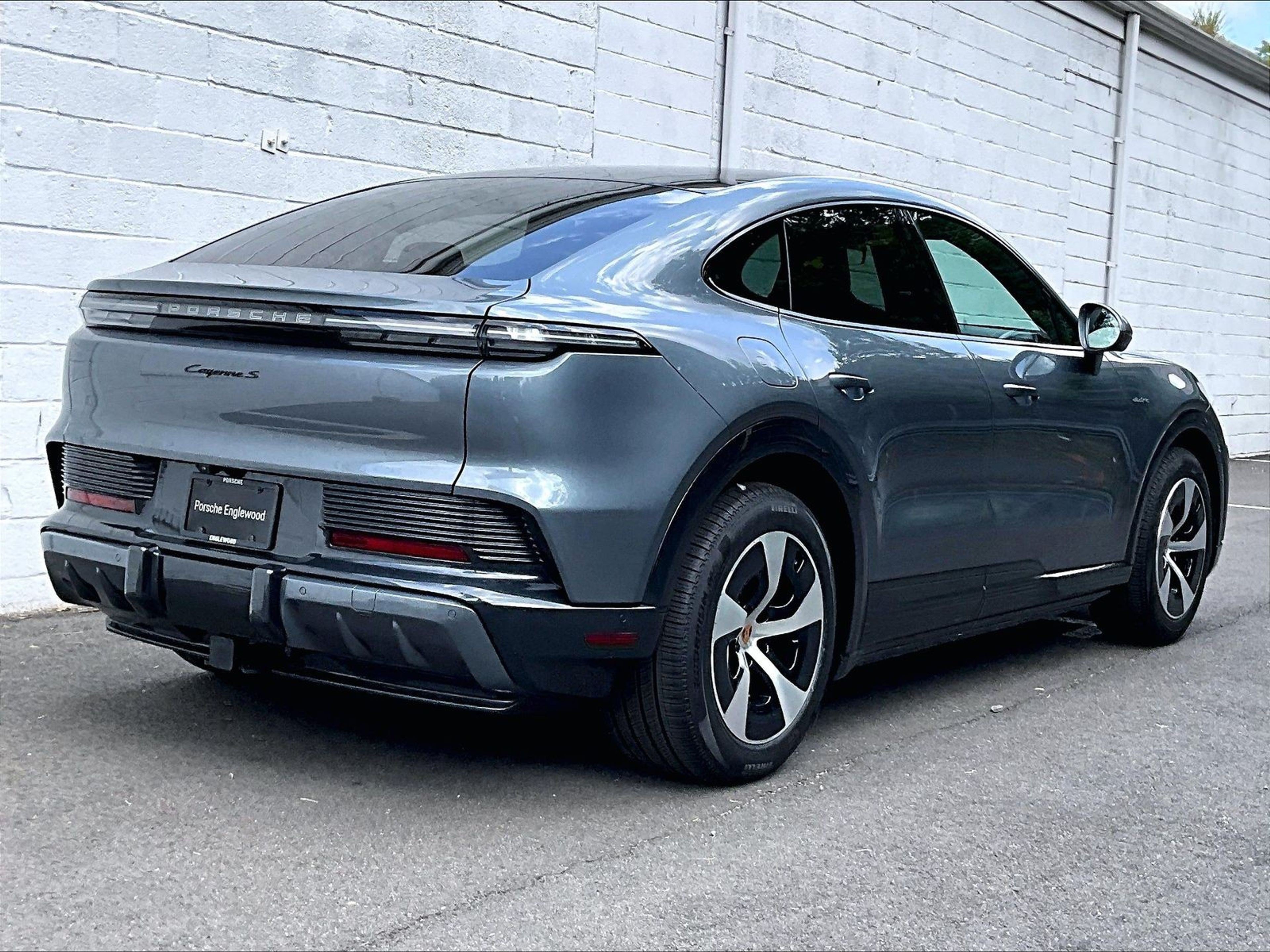 New 2026 Porsche Cayenne S AWD/4WD image 23