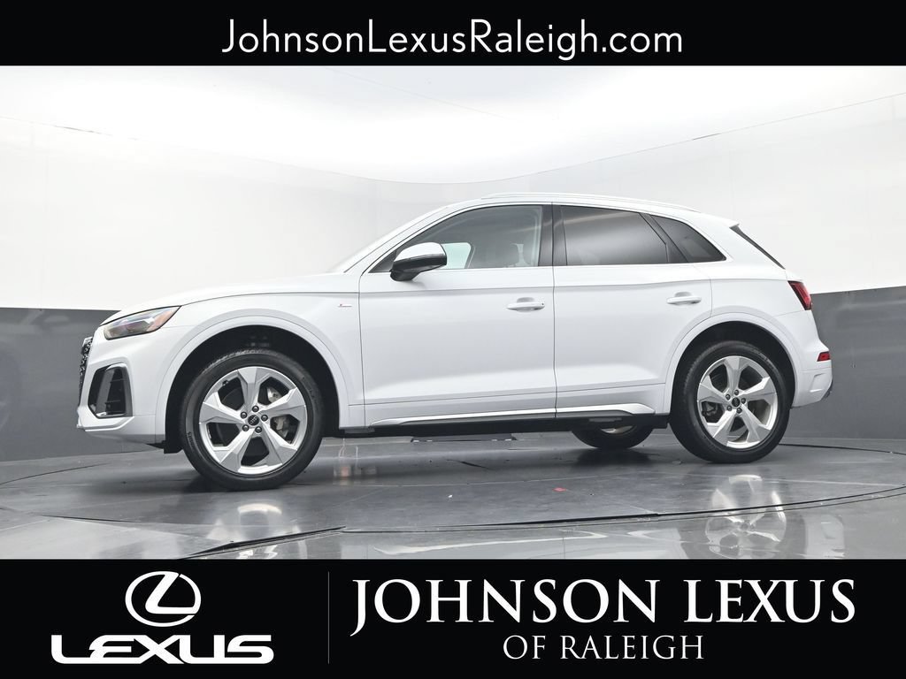 Used 2023 Audi Q5 2.0T Premium Plus w/ Premium Plus Package AWD/4WD image 21