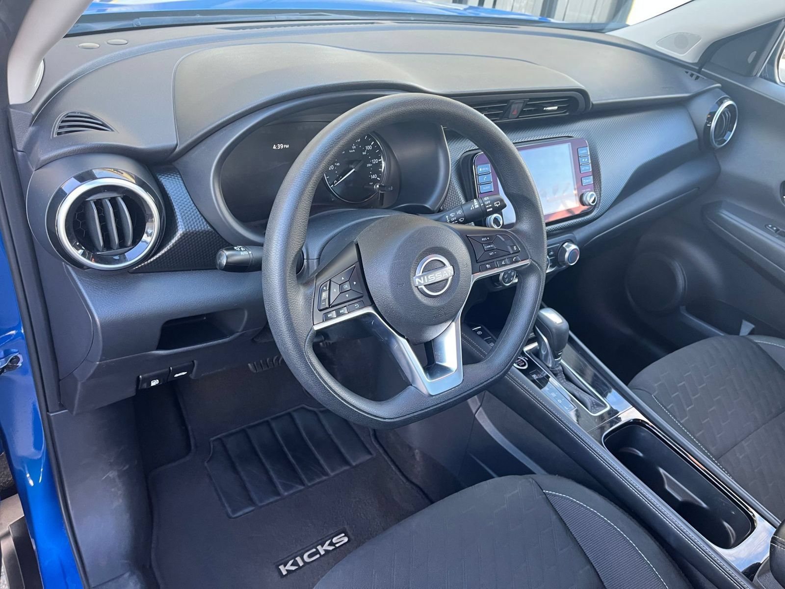 Used 2024 Nissan Kicks SV FWD image 32