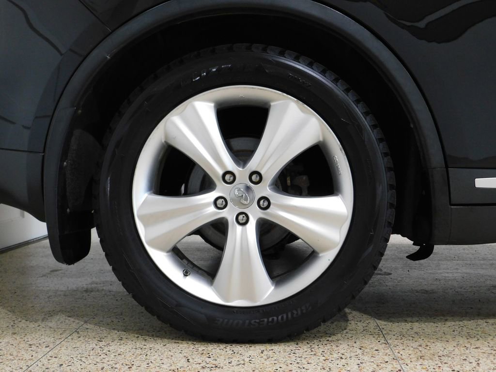 Used 2010 INFINITI FX35 AWD w/ Technology Pkg image 98