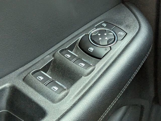 Used 2023 Ford Edge SEL image 26