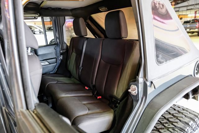 Used 2017 Jeep Wrangler Unlimited Willys image 35