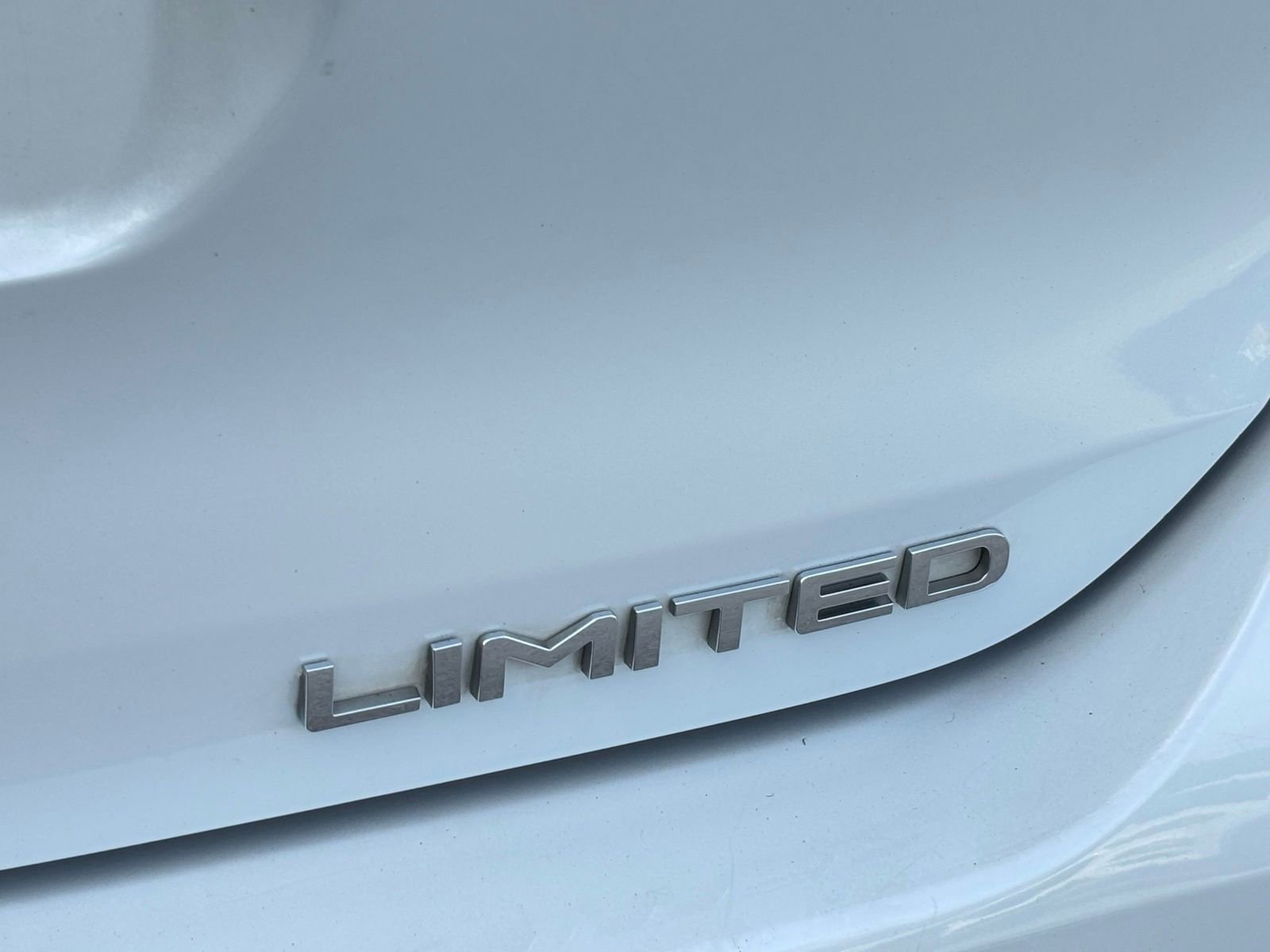 Used 2022 Toyota Highlander Limited FWD image 11