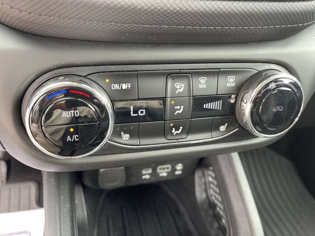 Used 2021 Chevrolet TrailBlazer LT w/ Convenience Package FWD image 18