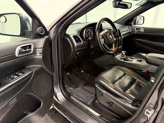 Used 2018 Jeep Grand Cherokee Limited image 35