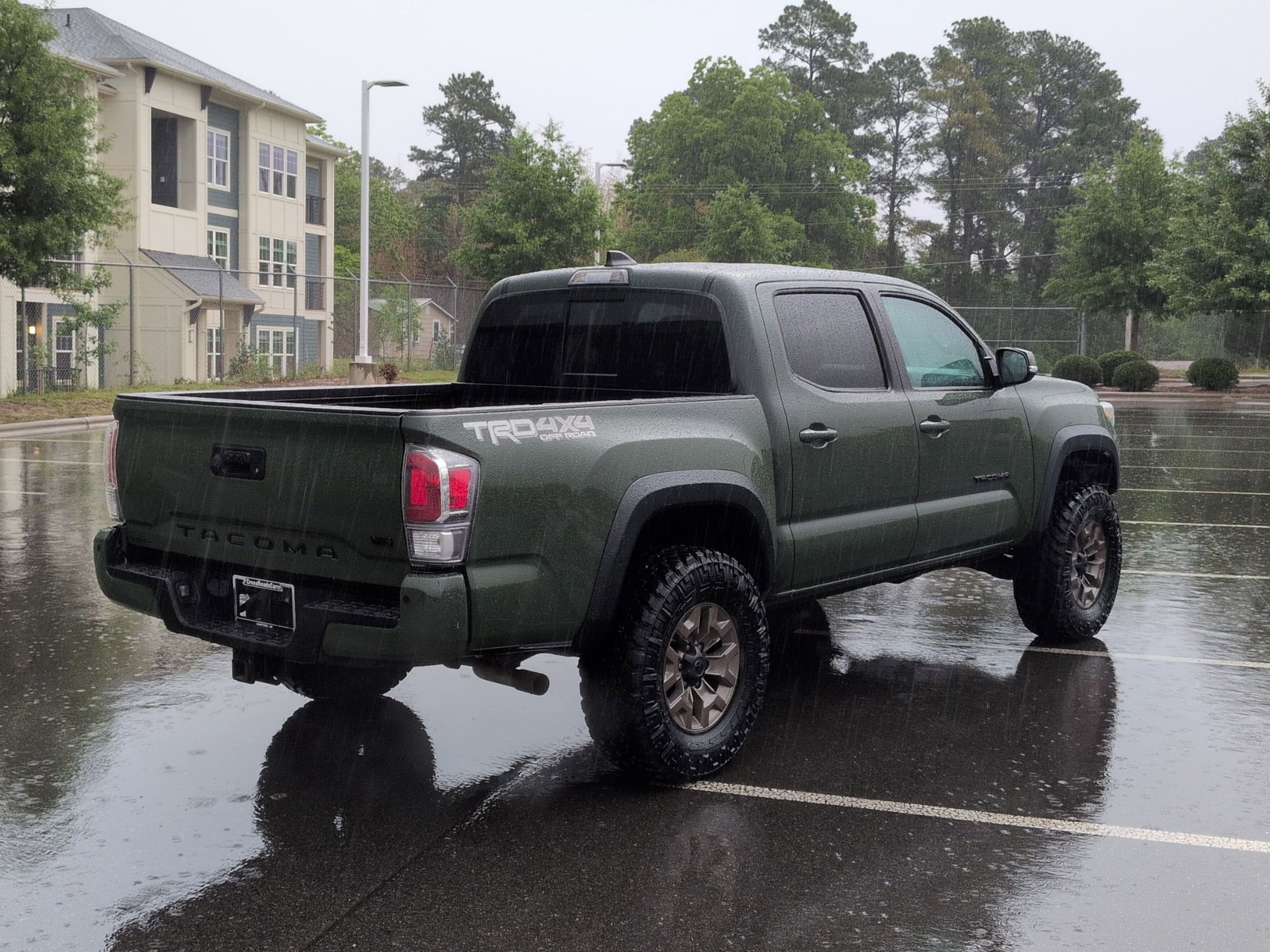 Used 2021 Toyota Tacoma TRD Off-Road w/ TRD Premium Off Road Package AWD/4WD image 4