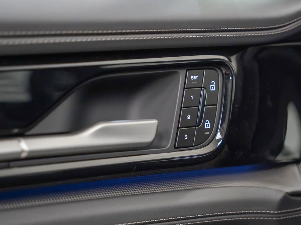 New 2026 Porsche Panamera Turbo image 23