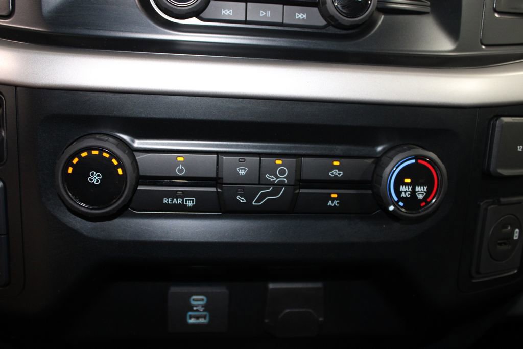 Used 2023 Ford F150 XLT AWD/4WD image 44