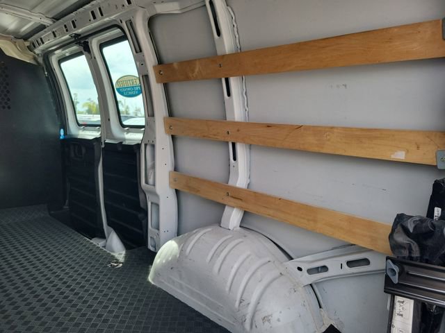 Used 2024 GMC Savana 2500 w/ Driver Convenience Package RWD image 7