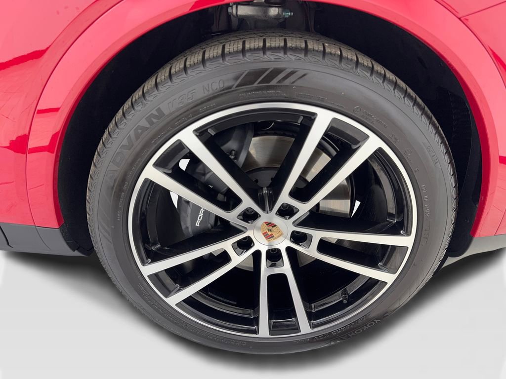 Used 2026 Porsche Cayenne Coupe image 87