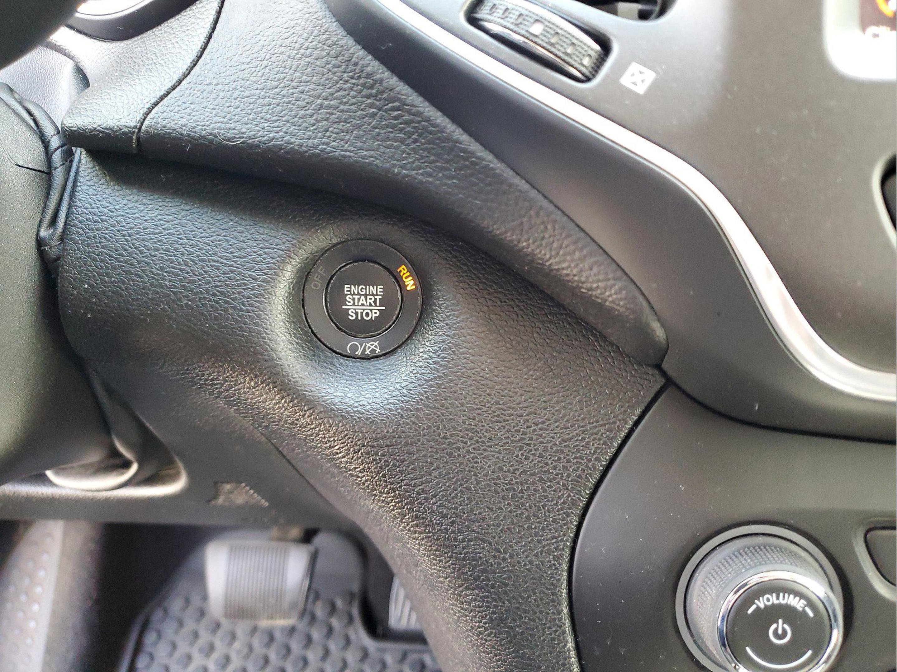 Used 2022 Jeep Cherokee Trailhawk w/ Sound & Nav Group image 20