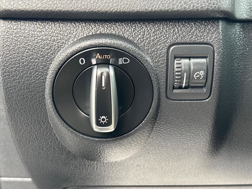 Used 2016 Volkswagen Tiguan S FWD image 16