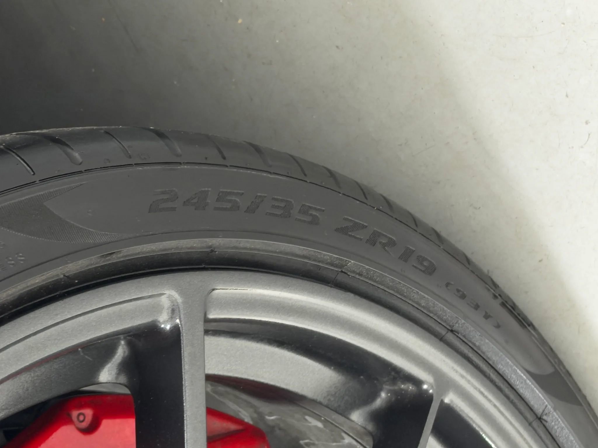 Used 2017 McLaren 570S RWD image 32