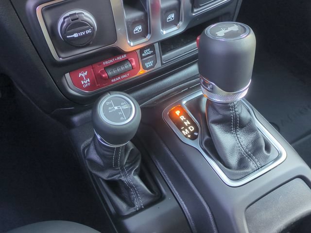 New 2026 Jeep Wrangler Rubicon AWD/4WD image 38