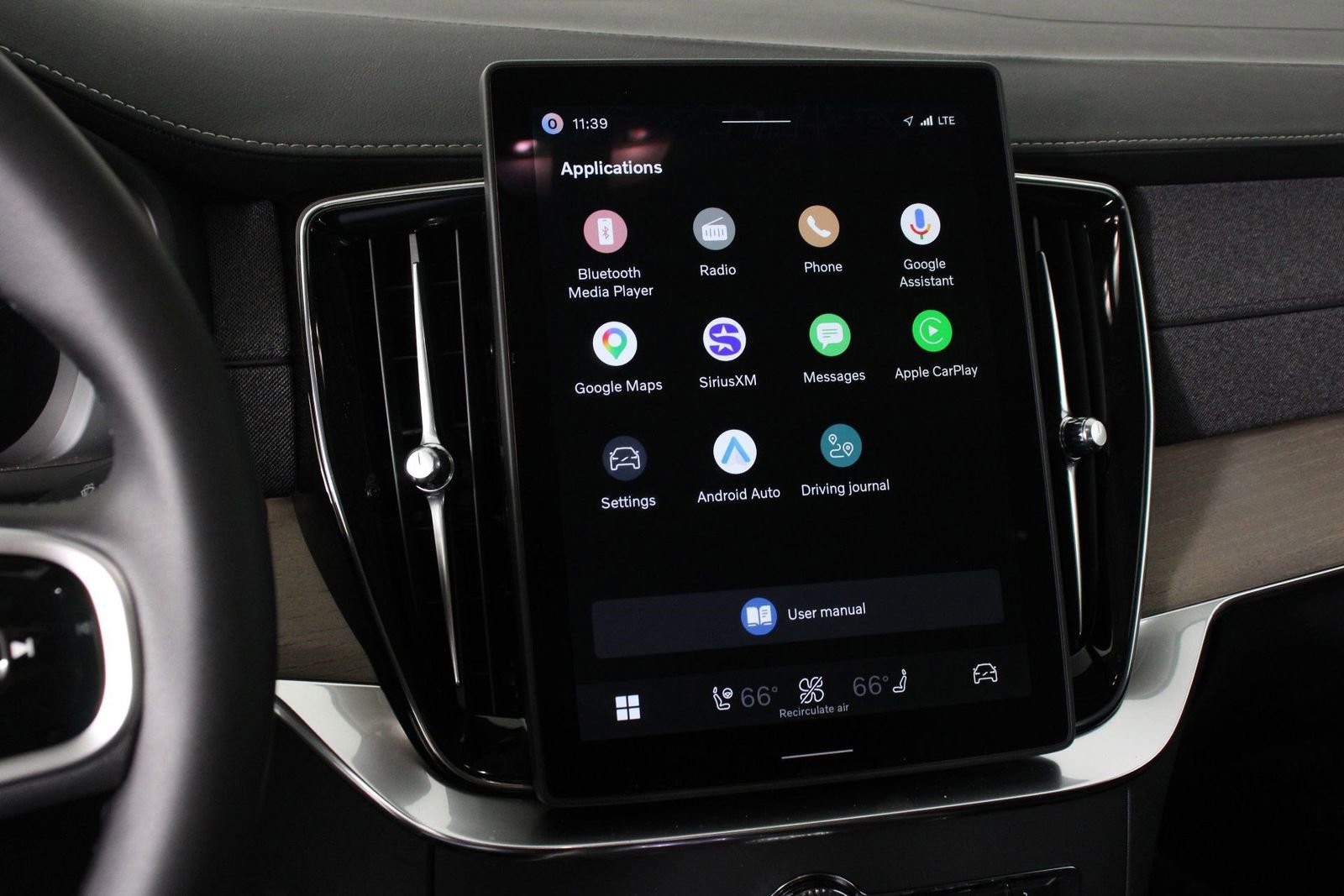 New 2026 Volvo XC90 B5 Core image 6