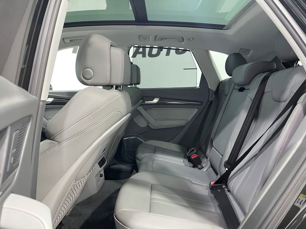 Used 2020 Audi Q5 2.0T Premium Plus w/ Premium Plus Package image 31