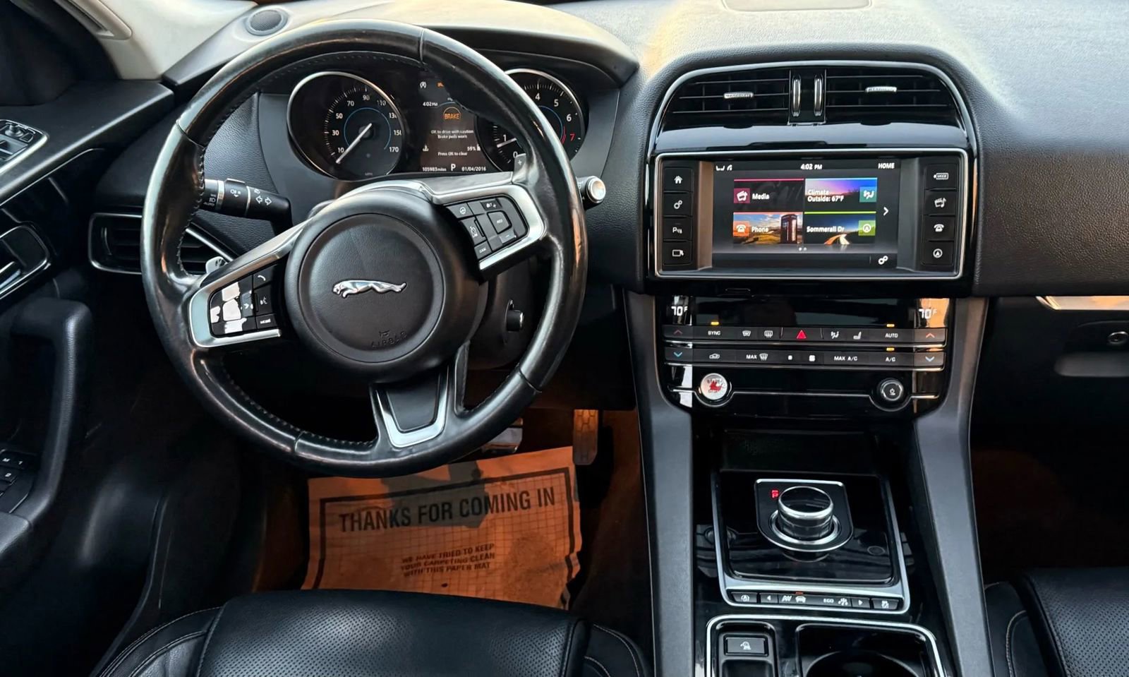 Used 2018 Jaguar F-PACE Prestige image 15