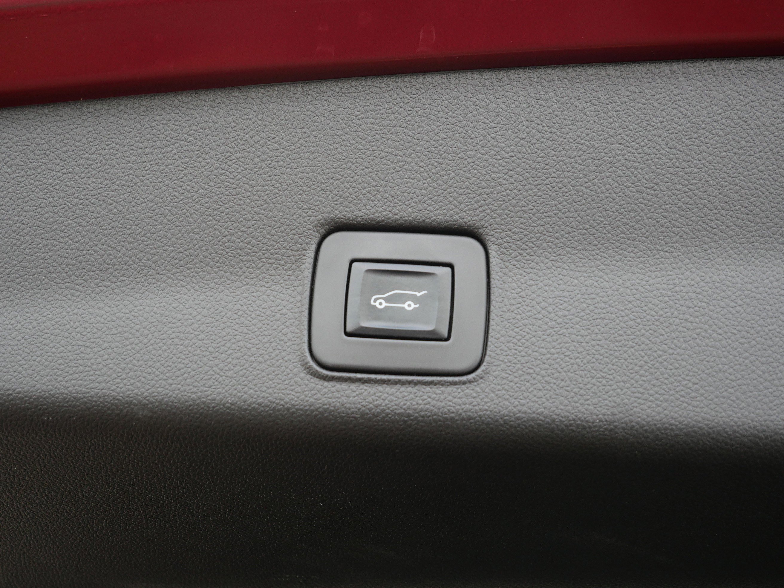 Used 2022 Chevrolet TrailBlazer RS w/ Sun and Liftgate Package image 19