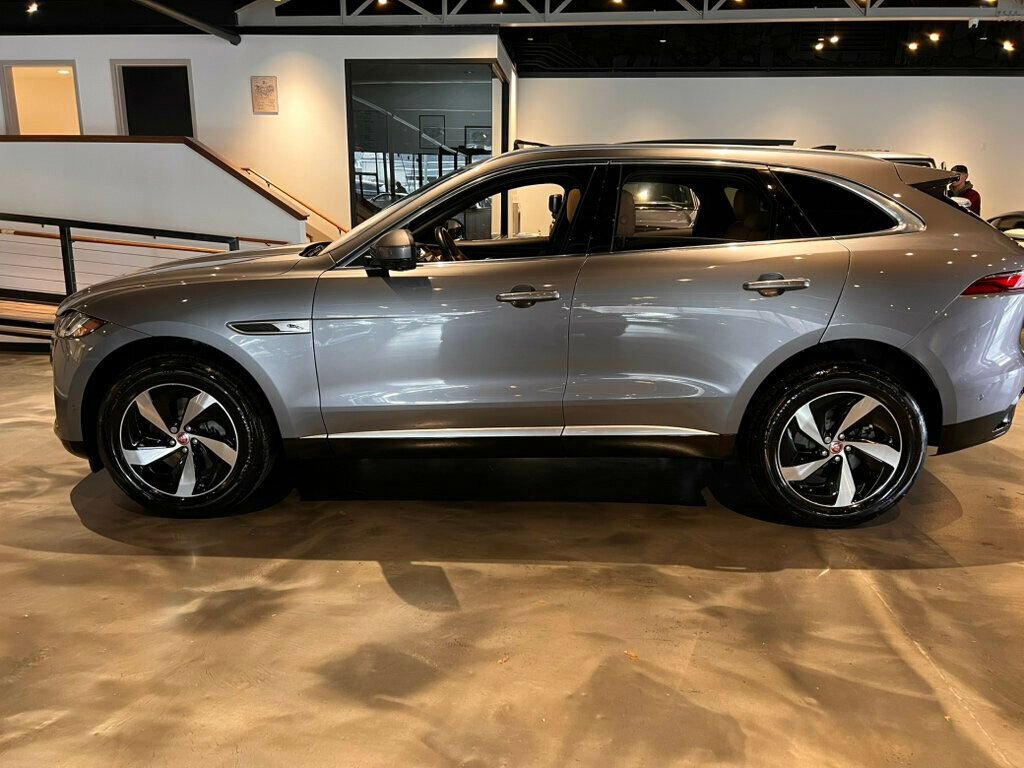 Used 2021 Jaguar F-PACE S image 2