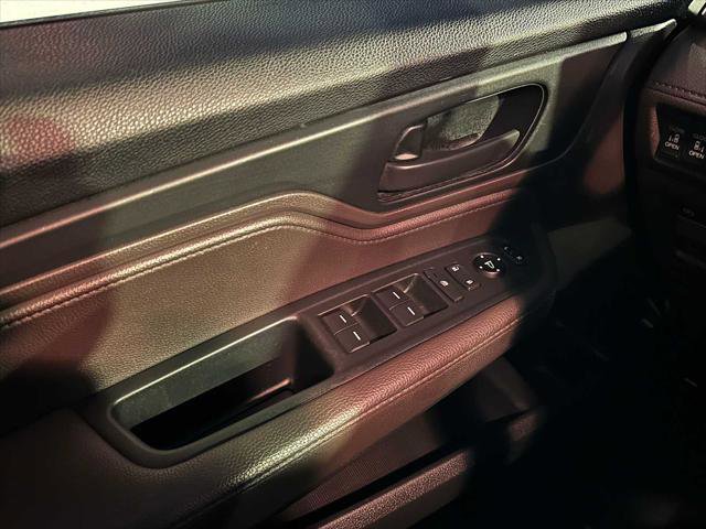 Used 2018 Honda Odyssey EX image 32