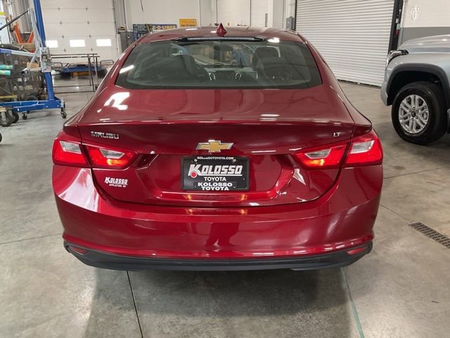 Used 2017 Chevrolet Malibu LT FWD image 5