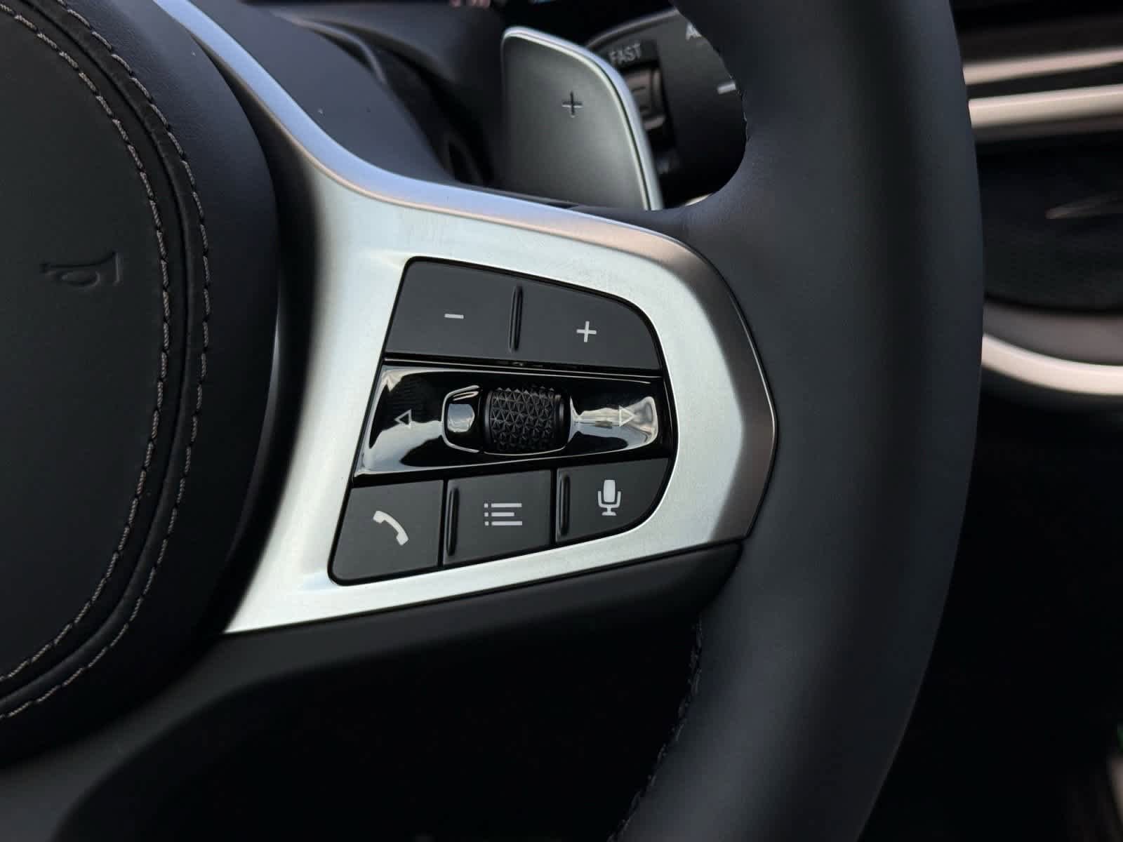 New 2026 BMW X5 xDrive40i w/ M Sport Package image 17