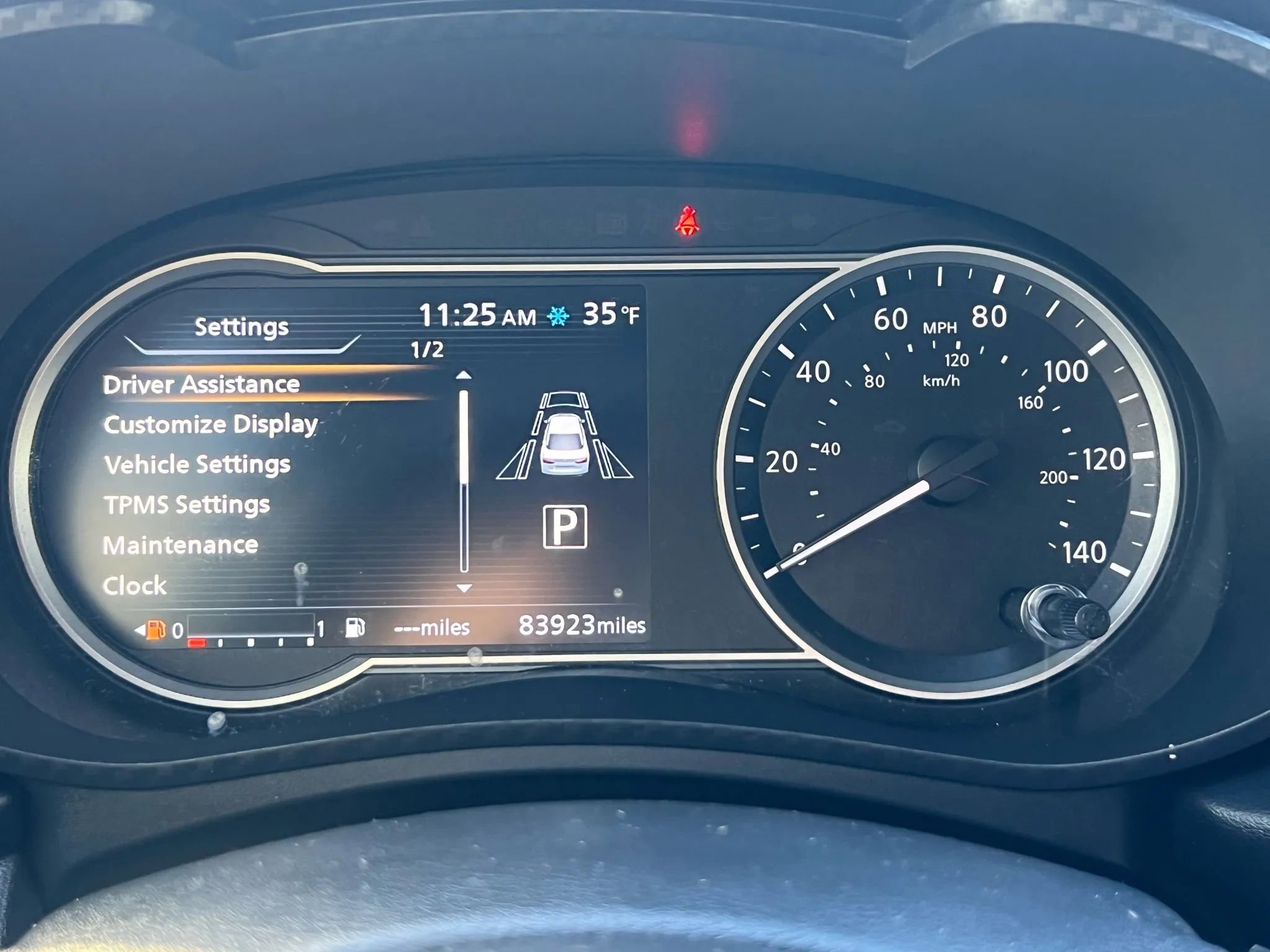 Used 2020 Nissan Versa SR image 11