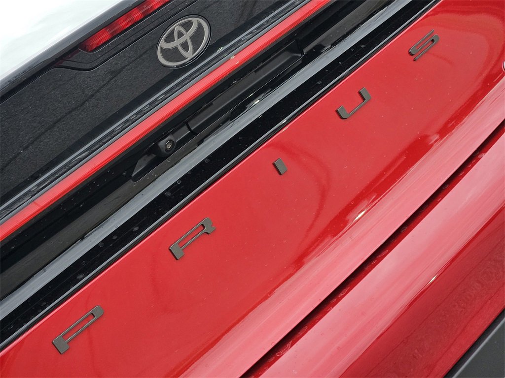 New 2026 Toyota Prius LE image 7