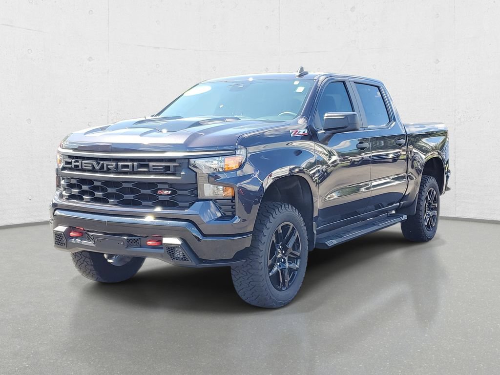 Used 2022 Chevrolet Silverado 1500 Custom Trail Boss AWD/4WD image 4