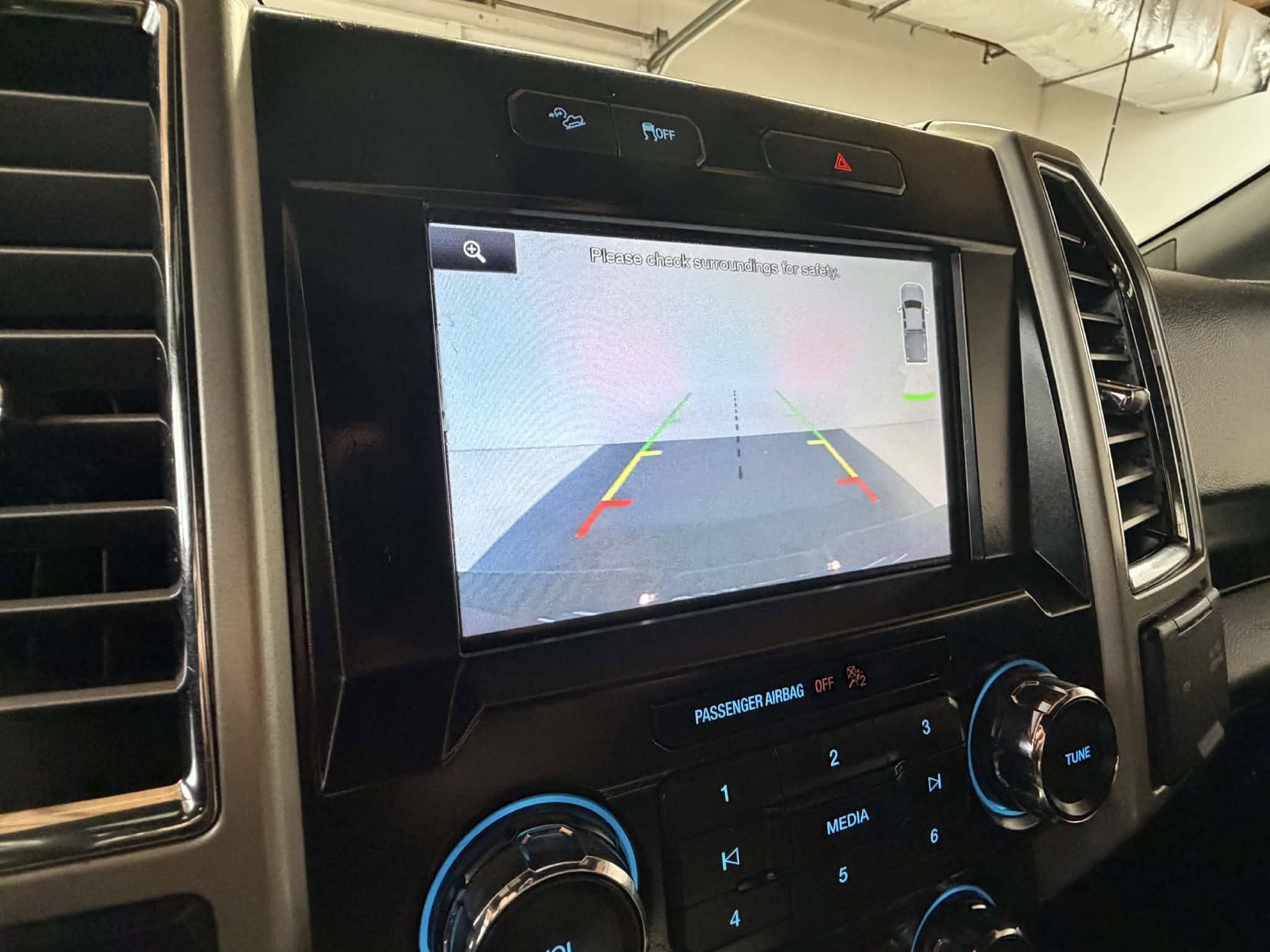 Used 2015 Ford F150 Lariat AWD/4WD image 29